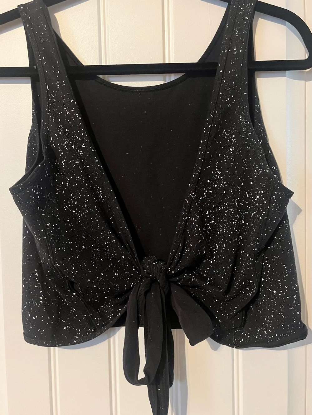 Lululemon It’s a Tie Black Speckle Top - Size 8